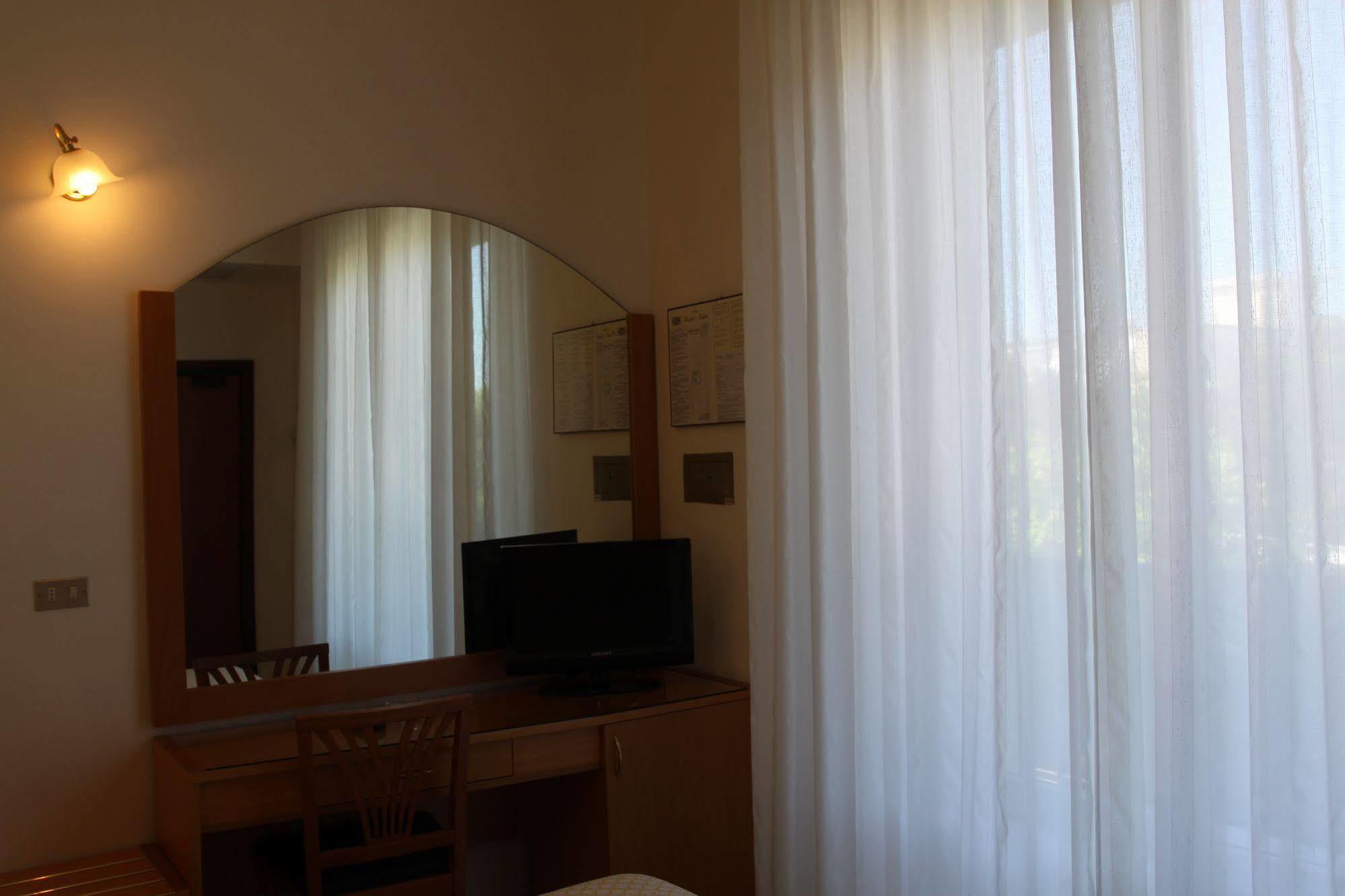 Hotel Adele Bellaria-Igea Marina Luaran gambar