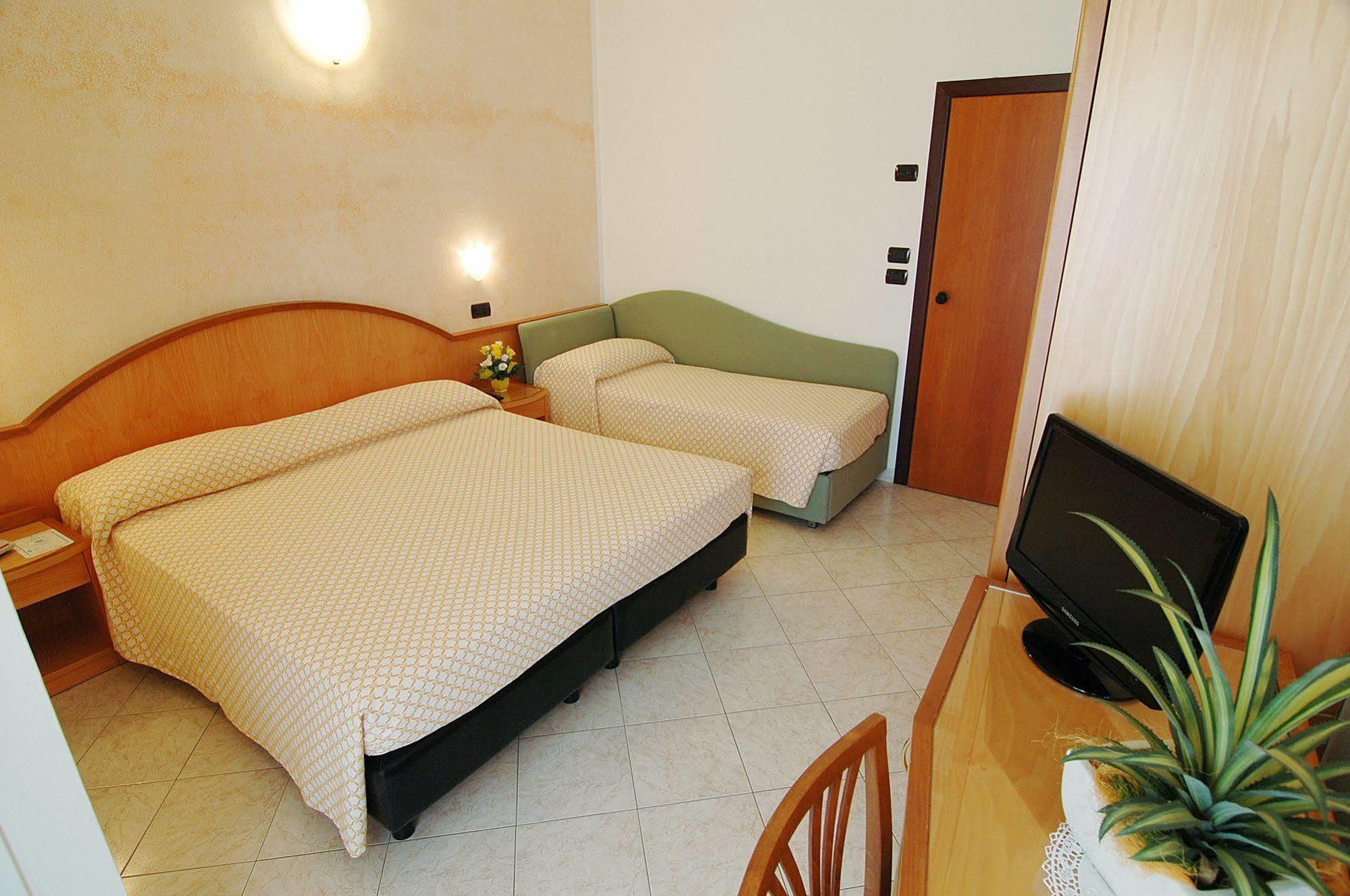 Hotel Adele Bellaria-Igea Marina Luaran gambar