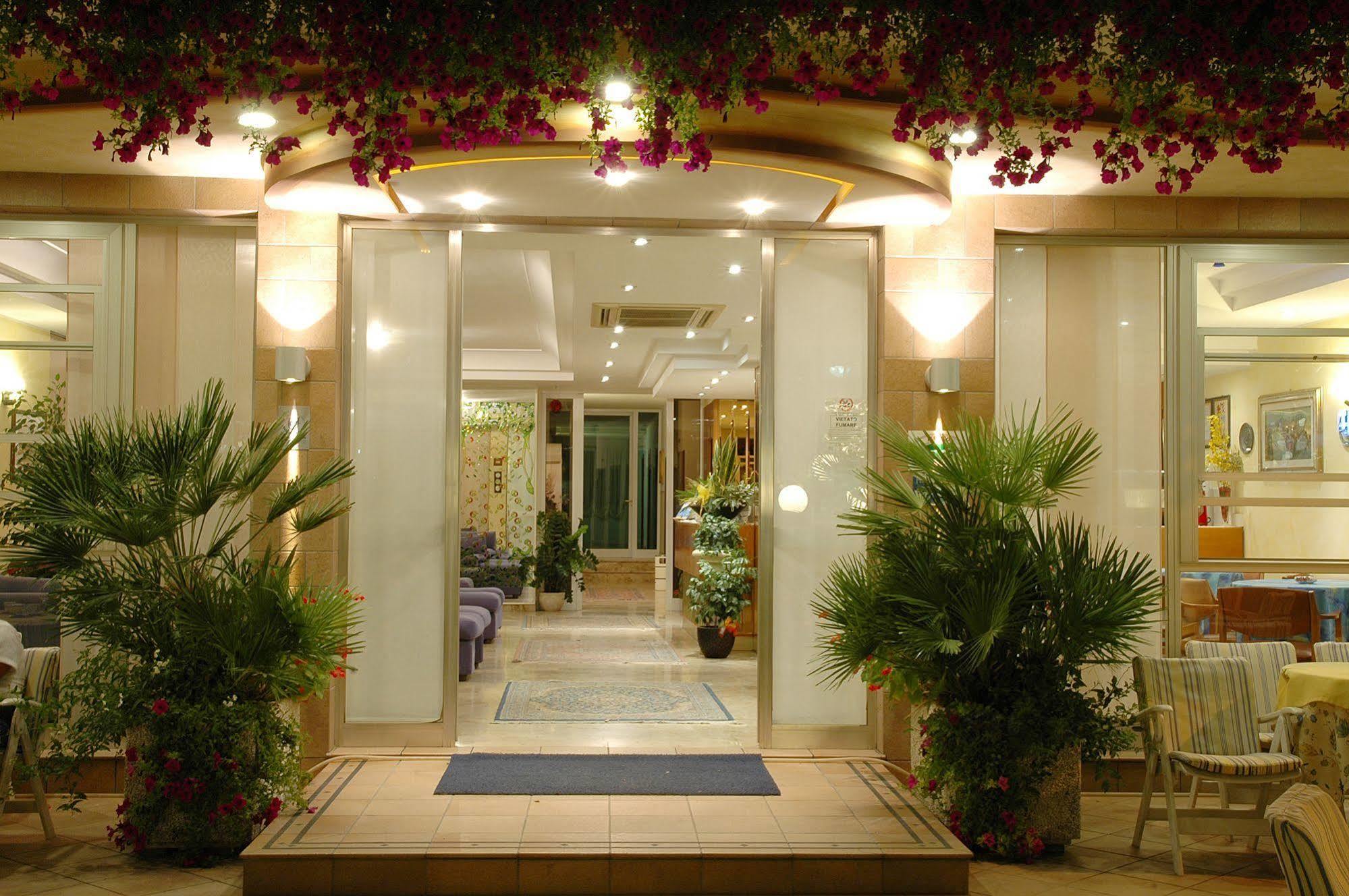 Hotel Adele Bellaria-Igea Marina Luaran gambar