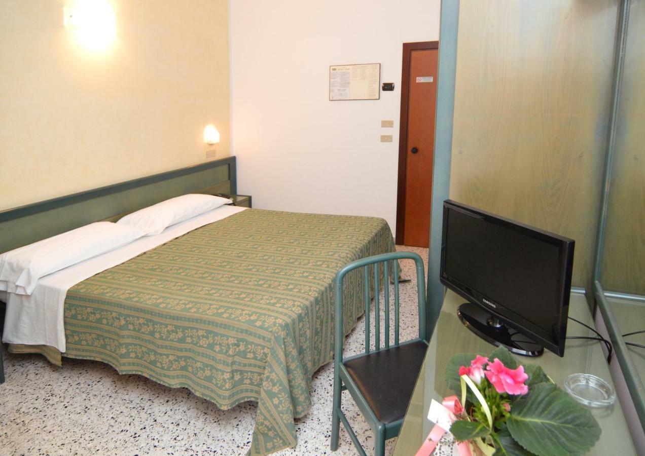 Hotel Adele Bellaria-Igea Marina Luaran gambar