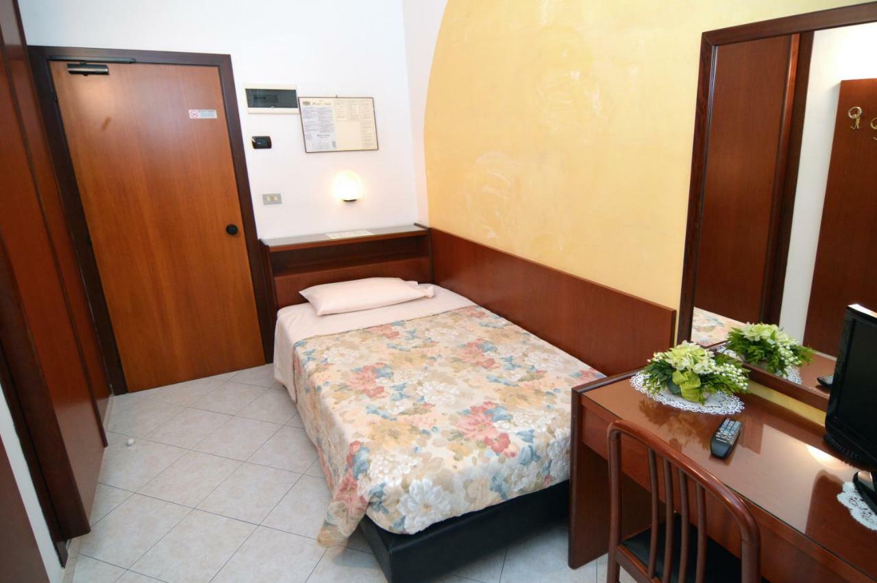 Hotel Adele Bellaria-Igea Marina Luaran gambar