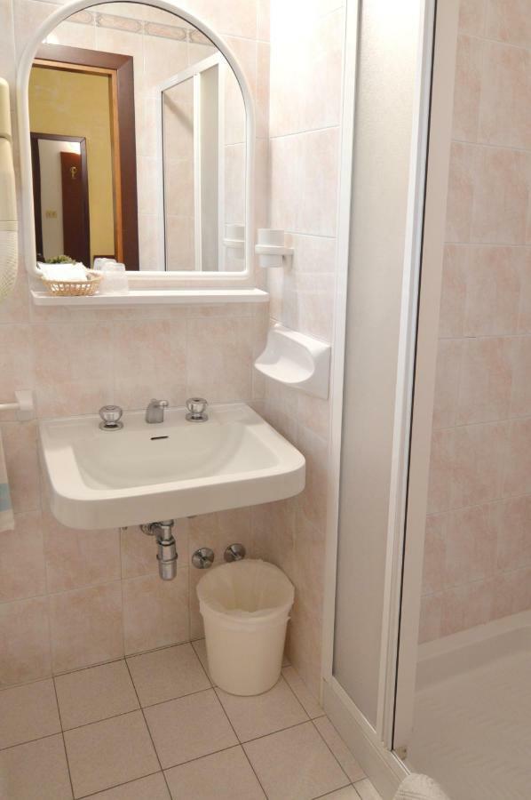 Hotel Adele Bellaria-Igea Marina Luaran gambar